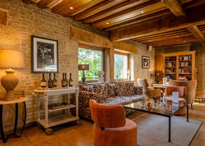 Les Manoirs De TourgévilleHotel Deauville